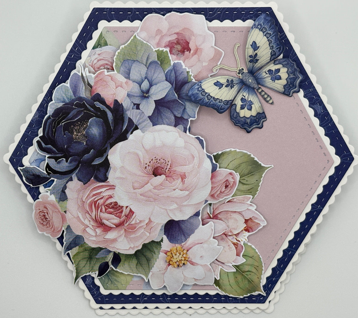 Scalloped Nesting Hexagon Die