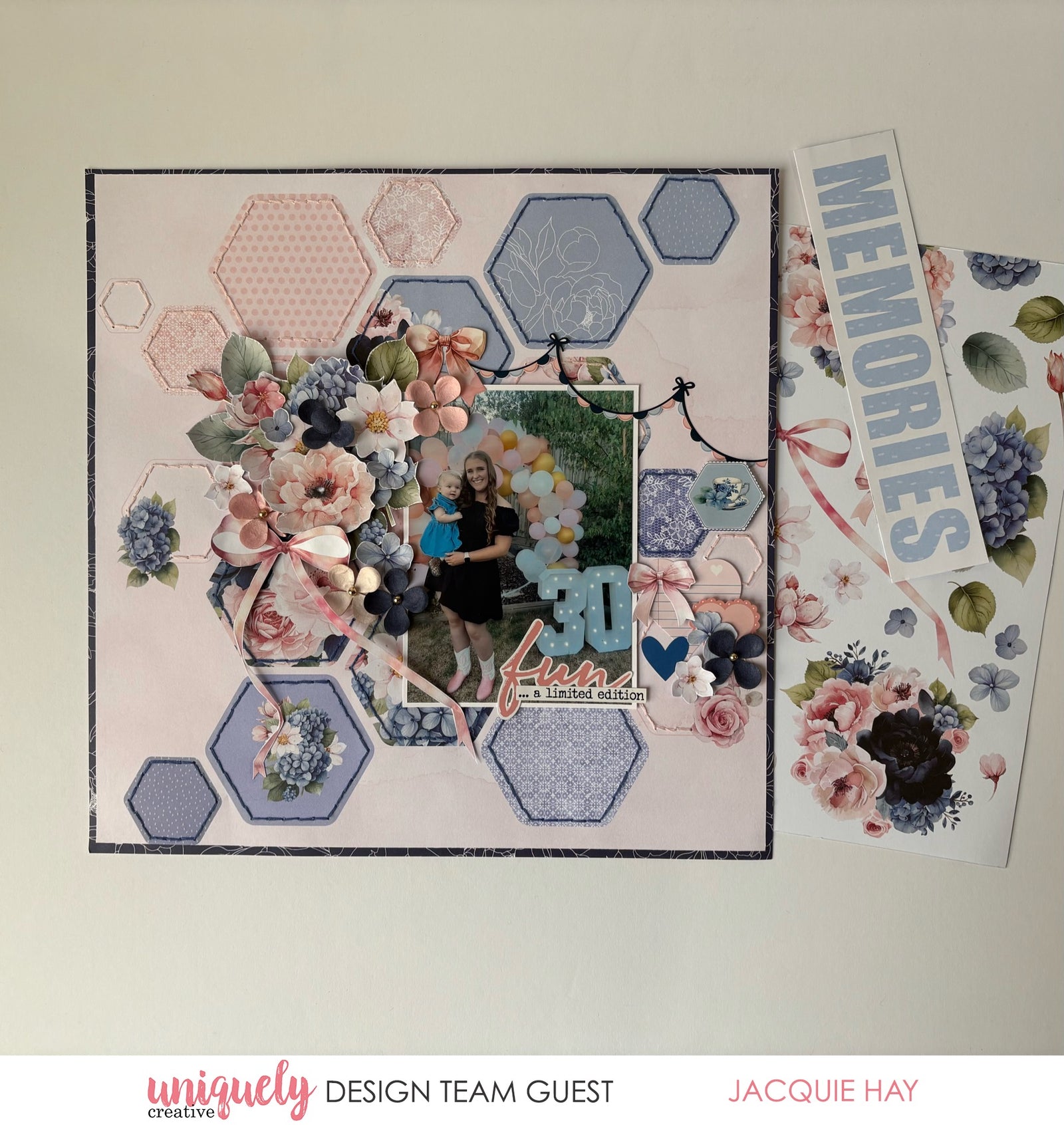 Stitched Nesting Hexagon Die